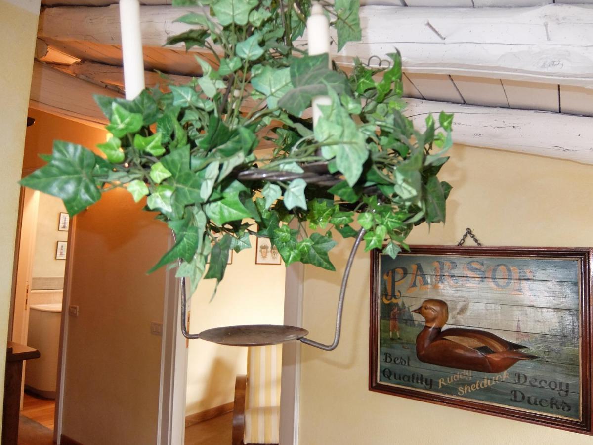 L'Oleandro Sul Lago D'Iseo B&B スルツァーノ エクステリア 写真
