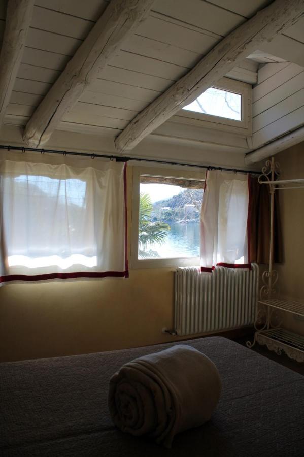 L'Oleandro Sul Lago D'Iseo B&B スルツァーノ エクステリア 写真