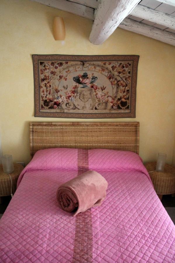 L'Oleandro Sul Lago D'Iseo B&B スルツァーノ エクステリア 写真