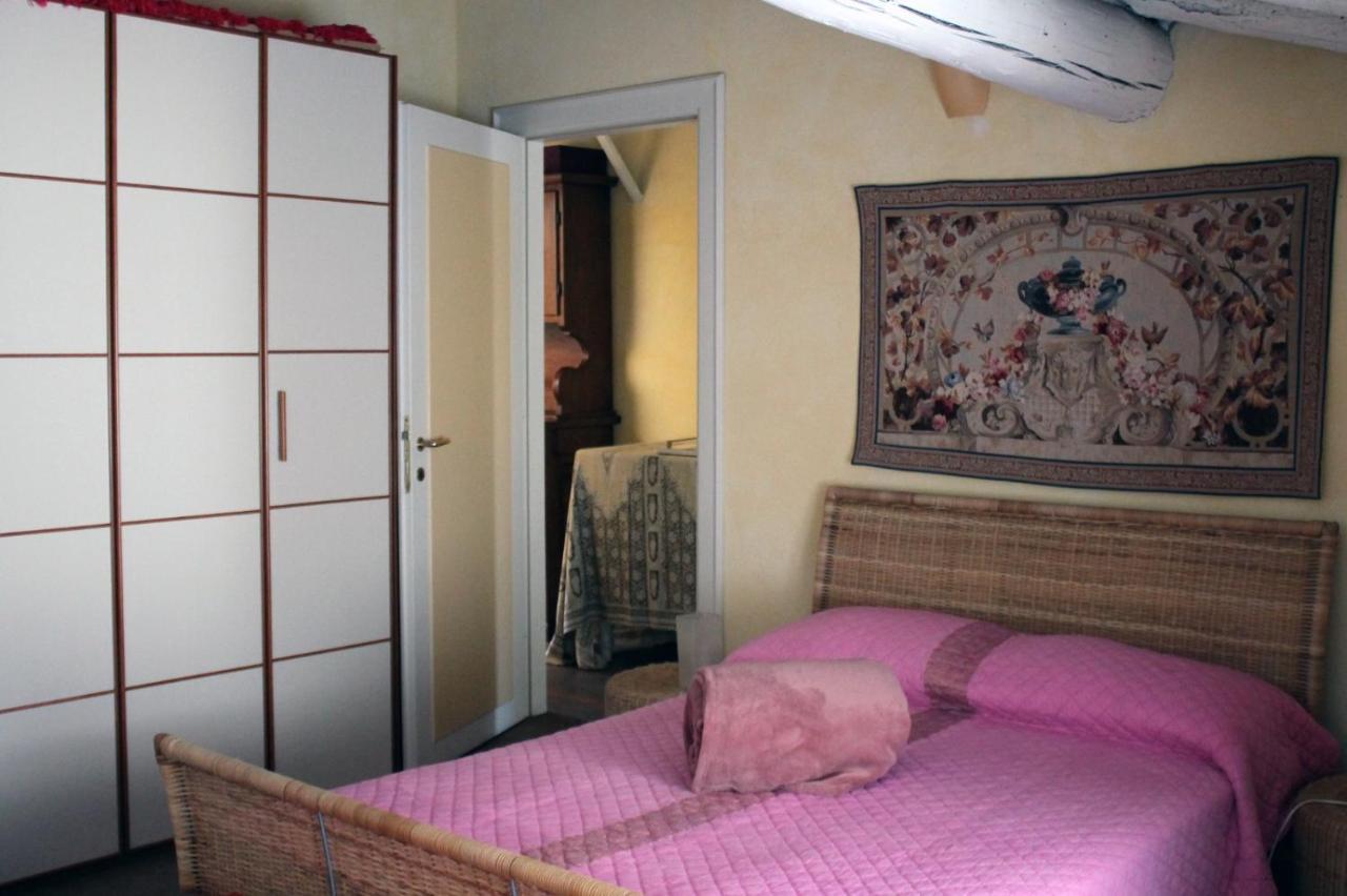 L'Oleandro Sul Lago D'Iseo B&B スルツァーノ エクステリア 写真